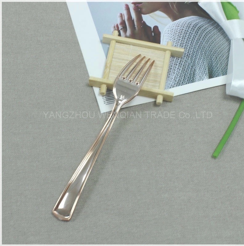 Disposable Rose Gold Plastic Spoon Fork Knife Cutlery Set Wholesale High Quality 3 In 1 Cutlery Set Flatware Set